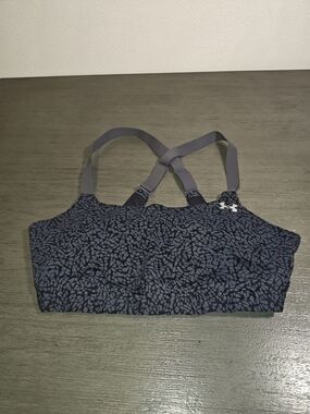 Under Armour Woman's Black And Gray Patterned Sports Bra,In Size Xs